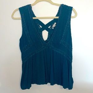 American Eagle crop top